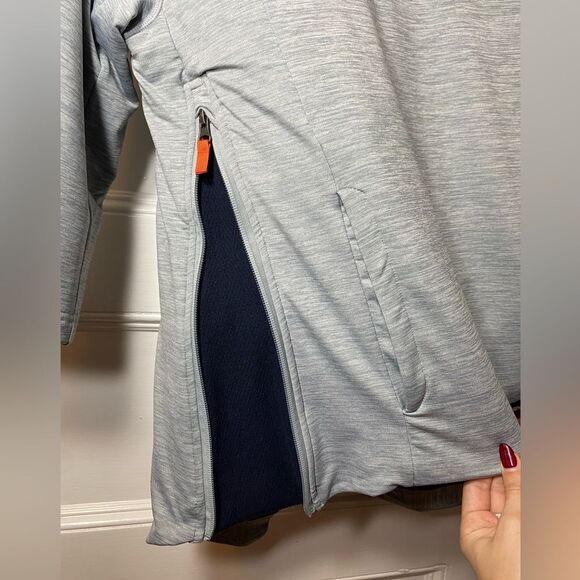 OROS Astra Funnel Neck Solarcore Insulated Pullover in Titanium Heather - Picture 11 of 16